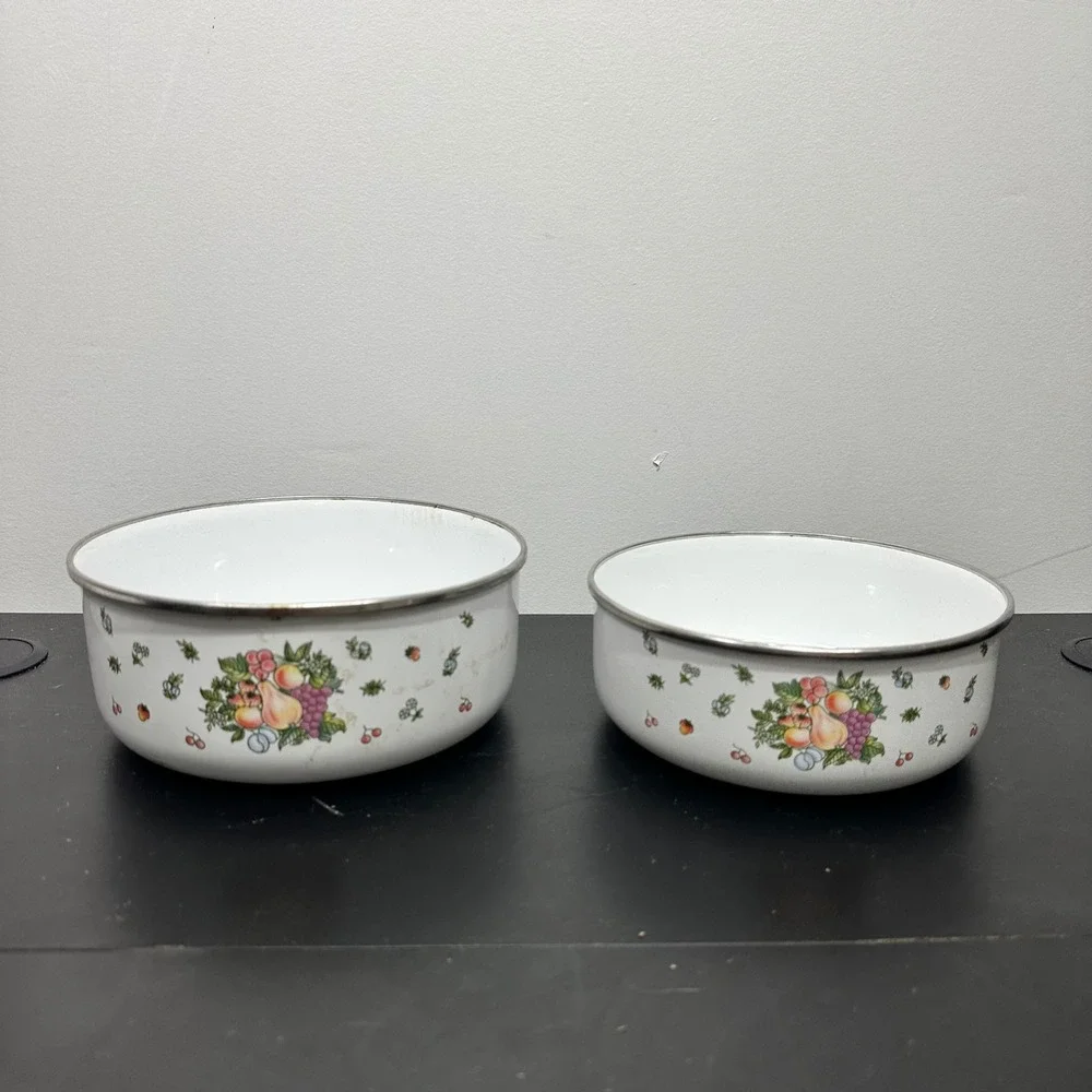 Vintage Enamelware Bowls Set of 2 White Fruit Design‎ Kitchen Decor